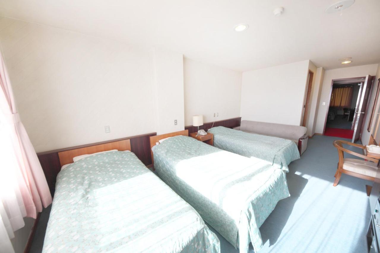 Shiga Swiss Inn Шига Коген Екстериор снимка